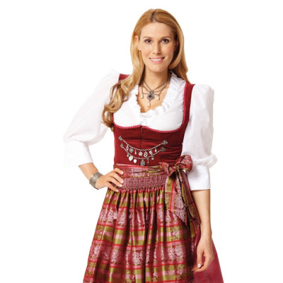 Střih Burda číslo 7443 krojové šaty, krojová zástěrka, krojová halenka