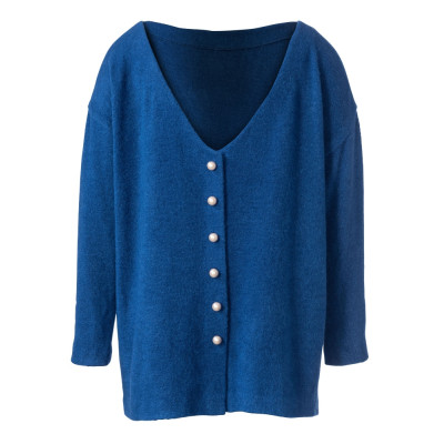 Střih Burda 6093, návod k šití: svetr s propínáním na zádech plnoštíhlé