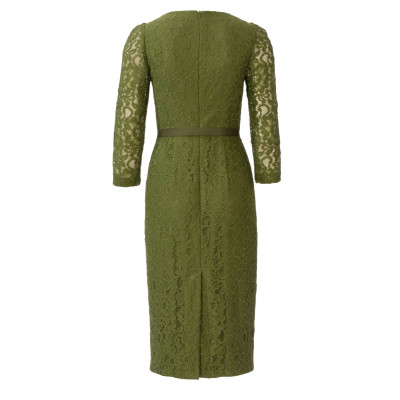 Střih Burda 6083, návod k šití: šaty s rozšířenou sukní, pouzdrové krajkové šaty