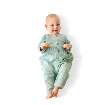 Střih Burda 9258, návod k šití: overal se zapínáním na patentky na nohavicích