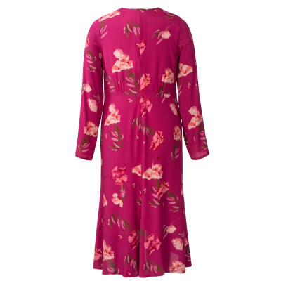 Střih Burda 5987, návod k šití: zvonové šaty, pouzdrové šaty